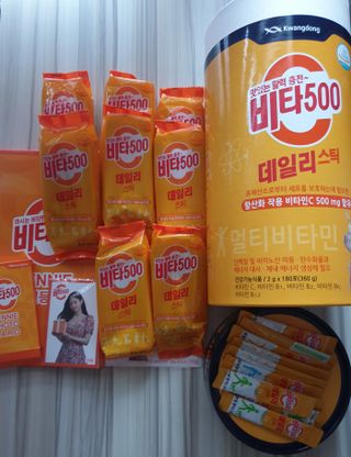 광동생활건강 [광동] 제니비타민C 비타500데일리스틱 180포+제니등신대+제니스티커 — 5점을 준 리뷰어가 2021년 12월 올린 사용 사진