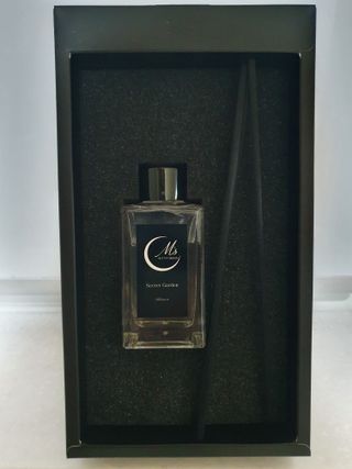 프리미엄 센트문 퍼퓸 디퓨저 100ml — 5점을 준 리뷰어가 2022년 12월 올린 사용 사진