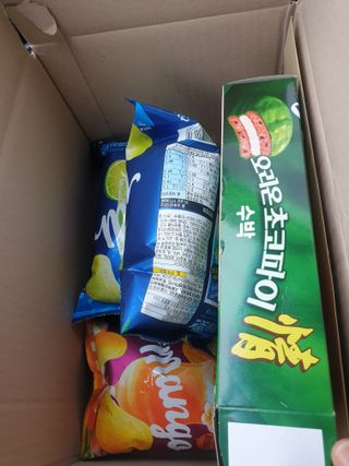 2022 오리온 여름한정판 초코파이 수박 / 포카칩 훌라망고맛 / 포카칩 라임모히또맛 — 5점을 준 리뷰어가 2022년 7월 올린 사용 사진