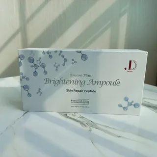 제이앤디바이오 앙코르 블랑 브라이트닝 앰플 — 5점을 준 리뷰어가 2022년 2월 올린 사용 사진