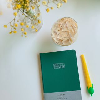 응원과 위로가 필요한 당신에게  리훈 하고싶은말 스터디 플래너 — 4점을 준 리뷰어가 2021년 5월 올린 사용 사진