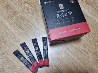 [푸름웰니스] 프리미엄 6년근 홍삼스틱 3mg x 100포 — 5점을 준 리뷰어가 2022년 4월 올린 사용 사진