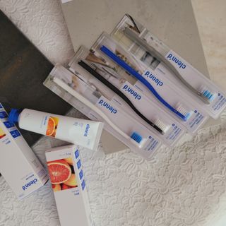 주식회사 클린디 [클린디] 고기능성 칫솔 세트_기능모/탄력모/미세모/초극세모 — 5점을 준 리뷰어가 2022년 3월 올린 사용 사진