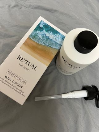 레츄얼 더 센트 바디로션 시크릿 파라다이스(500ml) — 5점을 준 리뷰어가 2022년 7월 올린 사용 사진