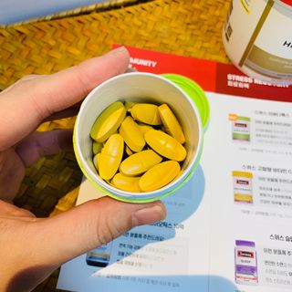 Swisse 스위스 고함량 밀크씨슬 35,000mg 60정 — 5점을 준 리뷰어가 2021년 11월 올린 사용 사진
