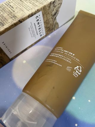 스킨1004 [SKIN1004] 마다가스카르 센텔라 앰플 폼 125ml — 5점을 준 리뷰어가 2024년 8월 올린 사용 사진