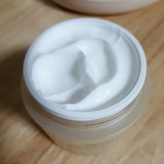 Dr.느루벗 느루벗 링클 솔루션 콘센트레이트 스네일 탄력 달팽이 크림 80g — 5점을 준 리뷰어가 2021년 3월 올린 사용 사진