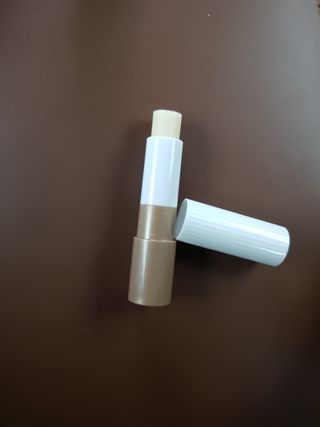 더사가오브수 [사가수] 효혜윤 보태니컬 에너지 에센스인로션 20ml /아이포올 스틱 3g — 5점을 준 리뷰어가 2023년 2월 올린 사용 사진