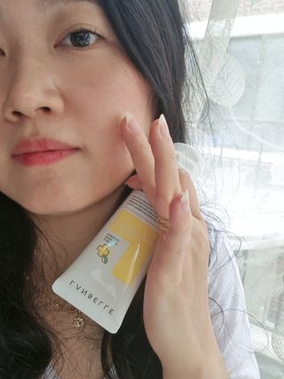 랑벨 비타 에너지 잡티 크림 75ml (피부 속 기미완화크림) — 5점을 준 리뷰어가 2022년 6월 올린 사용 사진