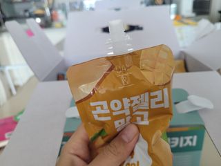 참앤들황토농원 10가지 맛, 입맛대로 스페셜하게~ 가볍게 한 포 땡! 곤약젤리 스페셜 패키지 130ml x 30포 — 5점을 준 리뷰어가 2022년 12월 올린 사용 사진