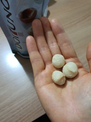 도이퉁 마카다미아 넛 90g  로얄 마카넛 오리지널 쏠트 허니 — 4.5점을 준 리뷰어가 2021년 3월 올린 사용 사진