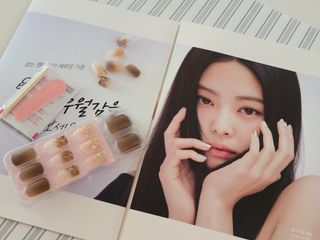 데싱디바 매직프레스 레귤러 스퀘어_6종 중 택 1 — 5점을 준 리뷰어가 2021년 9월 올린 사용 사진