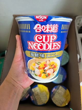 NISSIN 닛신 컵누들  4종 - 씨푸드오리지날, 씨푸드 스파이시, 씨푸드 커리, 씨푸드 XO소스 — 5점을 준 리뷰어가 2022년 4월 올린 사용 사진