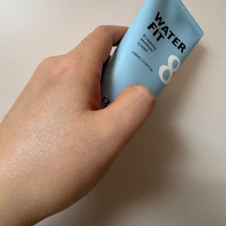 나우 [리브엠]피부 속부터 겹겹이, 촘촘하게! 워터핏8중 수분착붙 크림 — 5점을 준 리뷰어가 2025년 1월 올린 사용 사진