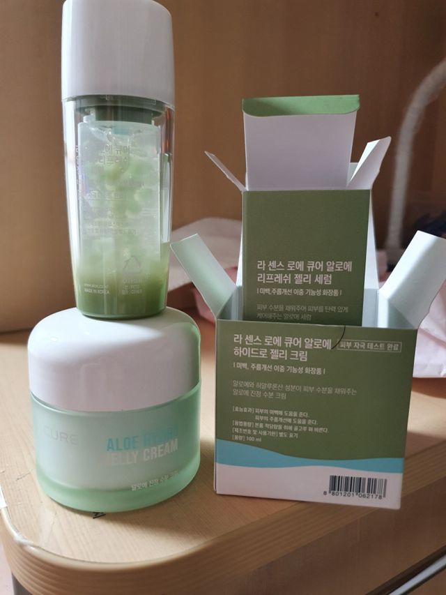 큐어 알로에 리프레쉬 젤리 세럼, 큐어 알로에 하이드로 젤리 크림 리뷰 사진