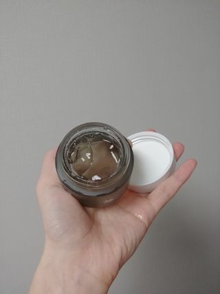[NEW_버진팜스 푸딩수딩] 투명 푸딩젤이 선사하는 빠른 진정과 깨끗한 피부결 정돈 — 3.5점을 준 리뷰어가 2021년 10월 올린 사용 사진