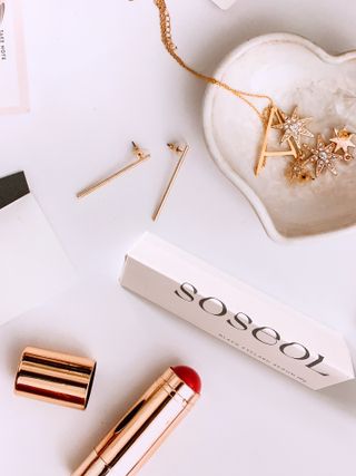 더소설 소설 블랙아이래쉬 세럼 10g(SOSEOL BLACK EYELASH SERUM 10g) — 5점을 준 리뷰어가 2023년 6월 올린 사용 사진