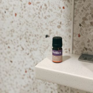 웰리카_V CARE 웰리카 락토 리프레싱 이너퍼퓸 — 5점을 준 리뷰어가 2021년 1월 올린 사용 사진
