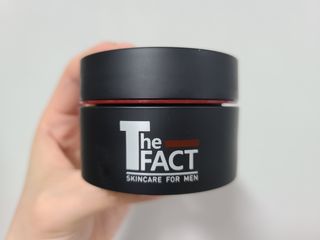 The Fact 더 팩트 내추럴 에스에프엔 에이틴 시니어 크림 — 5점을 준 리뷰어가 2021년 3월 올린 사용 사진