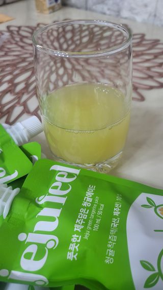 JEJUFEEL 풋풋한 제주담은 청귤에이드 — 5점을 준 리뷰어가 2022년 10월 올린 사용 사진