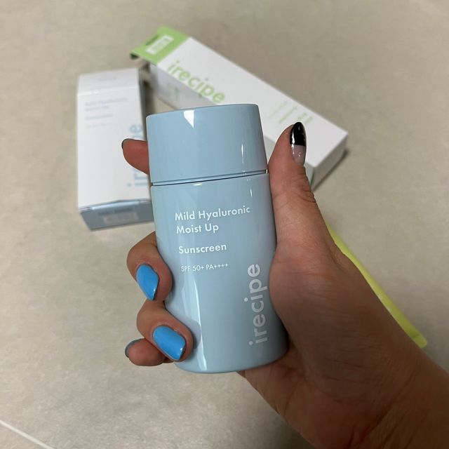 마일드 히알루로닉 모이스트 업 선스크린 SPF50+ PA++++ 리뷰 사진