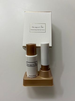 더사가오브수 [사가수] 효혜윤 보태니컬 에너지 에센스인로션 20ml /아이포올 스틱 3g — 5점을 준 리뷰어가 2023년 2월 올린 사용 사진