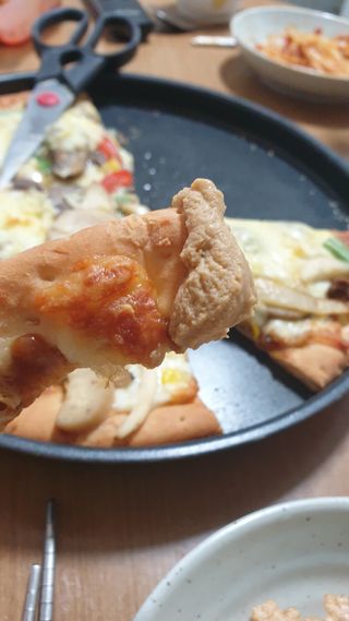 [유픽]간편하게 즐기는 고단백 상온보관 후무스 2종, 총 4개 토마토맛/타히니맛[올리브맛 제외] — 5점을 준 리뷰어가 2021년 3월 올린 사용 사진