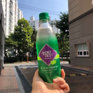 몽베스트 Montbest with Sparkling water Lime20병 — 5점을 준 리뷰어가 2022년 7월 올린 사용 사진