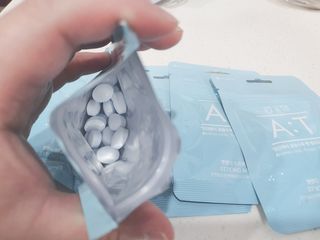 입 냄새 완화에 도움을 주는 에티켓 캔디 앳캔디 스트롱민트 — 5점을 준 리뷰어가 2021년 2월 올린 사용 사진