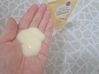 ★N쇼핑 헤어팩 1위★ 리하 에그 화이트 극손상 무실리콘 트리트먼트 헤어팩 — 4점을 준 리뷰어가 2022년 6월 올린 사용 사진