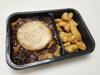 직탁 식단관리 3종 도시락 (두부 라자냐 라구빠에야, 두부로제 미트볼파스타, 닭탕수 직화 짜장 두부면) — 5점을 준 리뷰어가 2022년 7월 올린 사용 사진