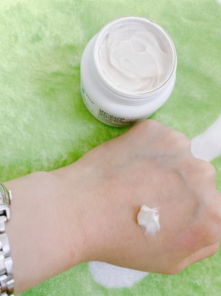 AYU25[아유트웬티파이브]다마스크로즈워터 베이스 천연 수분 촉촉 크림 — 4점을 준 리뷰어가 2021년 3월 올린 사용 사진