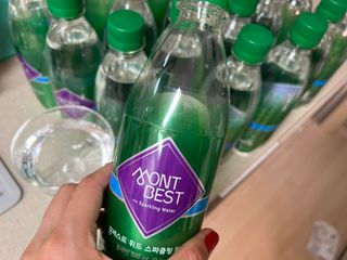 몽베스트 Montbest with Sparkling water Plain 20병 — 5점을 준 리뷰어가 2022년 6월 올린 사용 사진