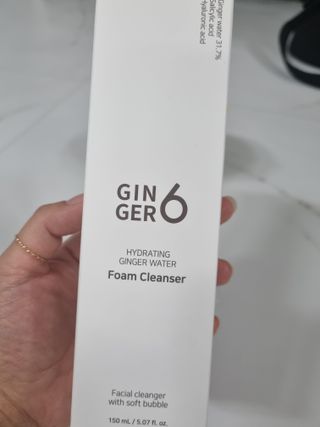 GINGER6 하이드레이팅 진저 워터 폼클렌징 — 5점을 준 리뷰어가 2021년 10월 올린 사용 사진