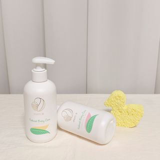 mom e 맘이 내추럴 베이비 케어 샴푸앤바스+로션 — 4점을 준 리뷰어가 2021년 1월 올린 사용 사진
