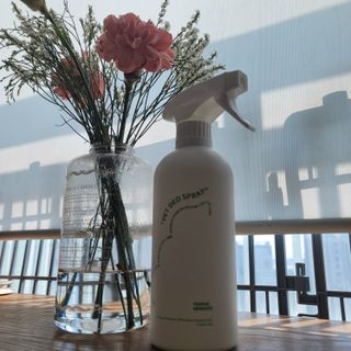[푸푸몬스터] 비건 펫 데오 스프레이(탈취제) 500ml (유향/무향 택 1) — 5점을 준 리뷰어가 2022년 7월 올린 사용 사진