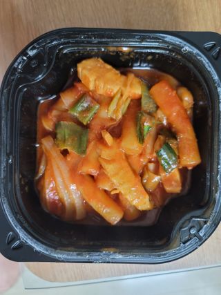 한성기업 무볼레 닭떡볶이+해물떡볶이 2종 세트 — 5점을 준 리뷰어가 2021년 10월 올린 사용 사진