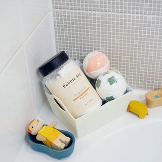 버블데이 아로마/과일 거품 입욕제 — 5점을 준 리뷰어가 2021년 7월 올린 사용 사진