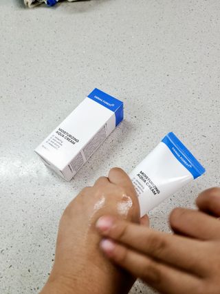 더마포레스트 모이스처라이징 아쿠아크림 / 수분크림 히알루론산 펩타이드 보습 미백 주름개선 — 5점을 준 리뷰어가 2021년 7월 올린 사용 사진