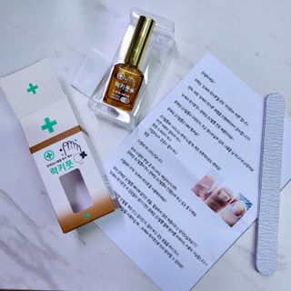유케어 YOU CARE 문제성 손발톱케어_럭키풋 — 4점을 준 리뷰어가 2022년 10월 올린 사용 사진
