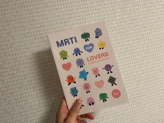 워터멜론컴퍼니 마음 백문 백답 / 가족 연애 진로 결혼 부모님 친구 우정 문답100문 100답 — 5점을 준 리뷰어가 2022년 10월 올린 사용 사진