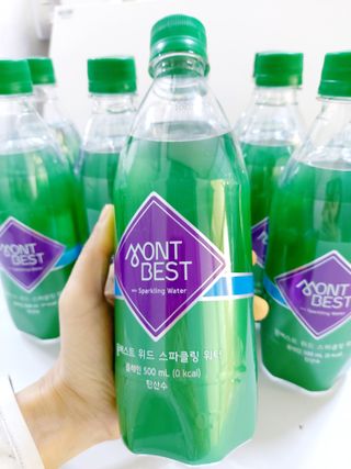 몽베스트 Montbest with Sparkling water Plain 20병 — 5점을 준 리뷰어가 2021년 11월 올린 사용 사진