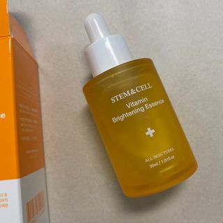 체르엠 스템앤셀 비타민 브라이트닝 에센스 30ml 1개 — 5점을 준 리뷰어가 2022년 1월 올린 사용 사진