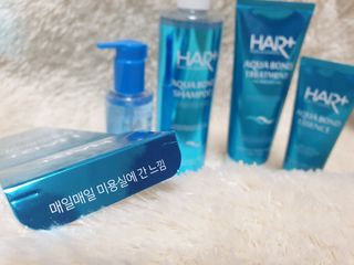 [헤어플러스] 아쿠아본드 수분샴푸/트리트먼트/크림에센스/오일에센스 4종 SET — 5점을 준 리뷰어가 2021년 3월 올린 사용 사진