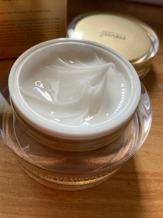 피부미 골드베릴 미라클페어 세레이징 퍼밍 크림 50ml — 5점을 준 리뷰어가 2021년 9월 올린 사용 사진