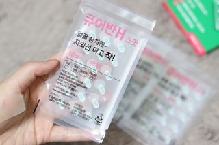[큐어반H 스팟] 자외선 99프로 차단되는 스틱타입 스팟밴드(1팩 / 66매입) — 4.5점을 준 리뷰어가 2022년 11월 올린 사용 사진