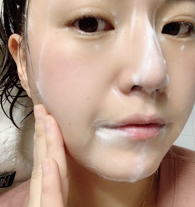 유이크 바이옴 베리어 클렌징폼 리뷰 사진