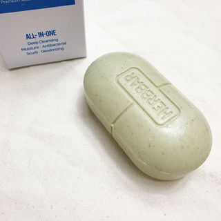 제이제이바이오 허브마사지바 올인원 알약비누 — 5점을 준 리뷰어가 2021년 12월 올린 사용 사진