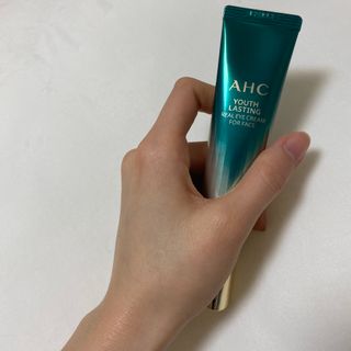 [NEW 탄력유턴 아이크림] AHC 유스 래스팅 리얼 아이크림 포 페이스 — 5점을 준 리뷰어가 2021년 2월 올린 사용 사진