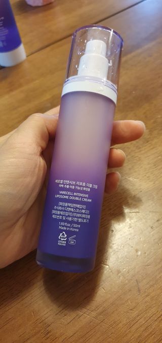바르셀 주름개선 리프팅 영양크림 인텐시브 리포좀 더블크림-C2 50ml — 5점을 준 리뷰어가 2021년 11월 올린 사용 사진